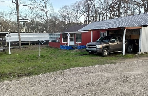 Zavalla House | Lake Sam Rayburn Cabins, Back Cabin #2 at Monterrey Park an Boat Launch area # 2