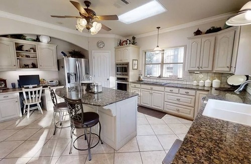 Brookeland House | Lake Sam Rayburn minutes from Boat Launch.