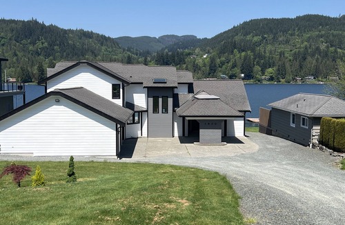 Bellingham House | Lake Samish Funhouse