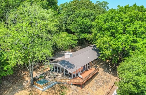 Paradise Hill House | Lake Season Is Here