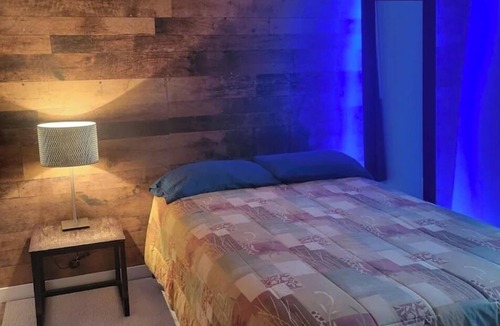 Manitoba House | Lake Shack | Cozy Year Round 2-BR | Gimli/Sandy Hook