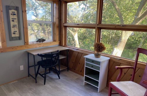 Monticello Cottage | Lake Shafer Country Cottage with Magnificent View