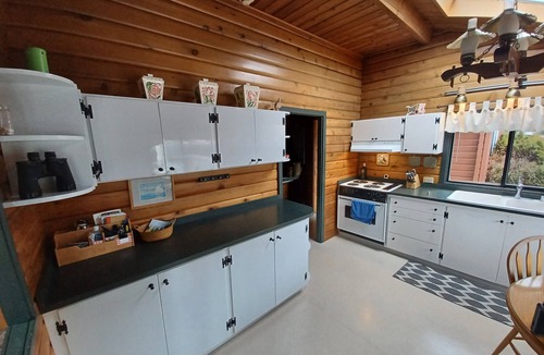 Lake Goodwin House | Lake Shoecraft Waterfront Log Home