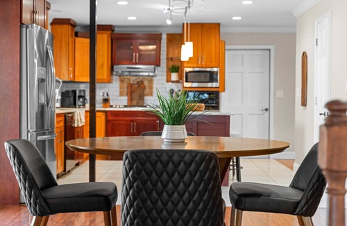 Branson House | Lake Shore Landing – For 20!