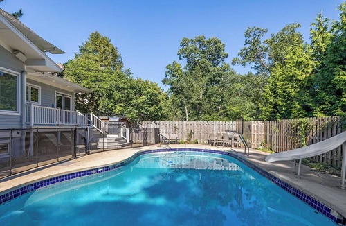 Michiana House | Lake Shore Living - lakefront, pool, sleeps 16