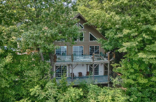 Town of Jerusalem House | Lake Shore Lodge: Spacious Keuka Lake Retreat!