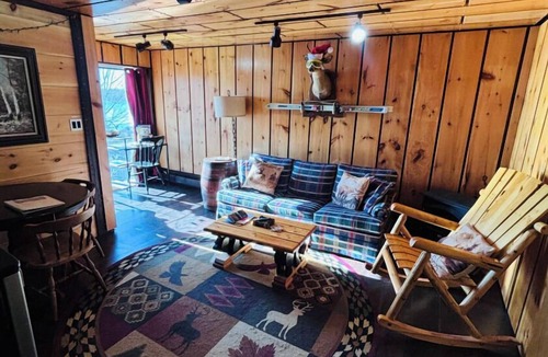 Hermon Cottage | Lake Side Guest Suite
