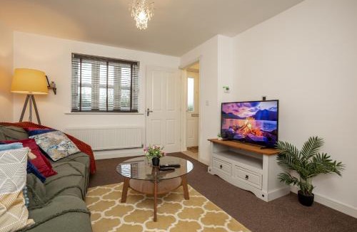 Oakham House | Lake Side Home Stay