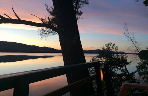 Bridport Cottage | Lake Side Love Nest