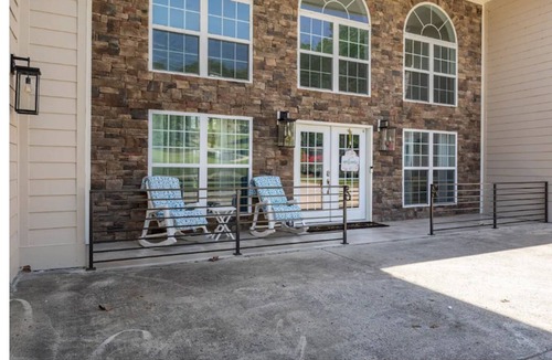 Guntersville House | Lake Side Mansion