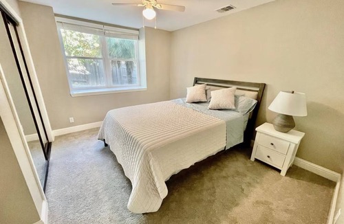 Granite Bay Resort | Lake side relaxing resort for family and group retreat.