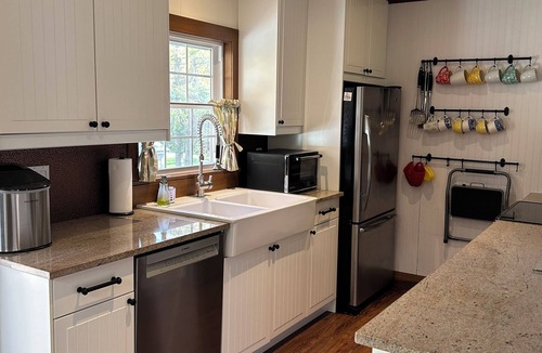 Ramara Cottage | Lake Simcoe Beachfront Cottage