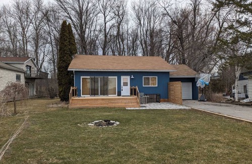 Woodville Cottage | Lake Simcoe Lakehouse for mid-term 28+ Day Rental