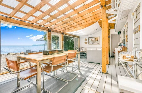 Ramara Cottage | Lake Simcoe Luxury Cottage | Sauna + Hot Tub
