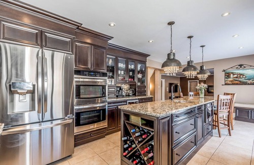 Gilford Villa | Lake Simcoe Waterfront Retreat | Expansive Private Grounds · Ideal for Groups