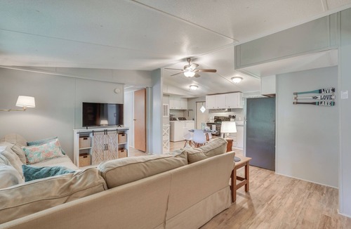 Milledgeville House | Lake Sinclair Escape: Screened Porch, Modern Style