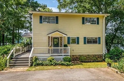 Eatonton Cottage | Lake Sinclair Waterfront Cottage