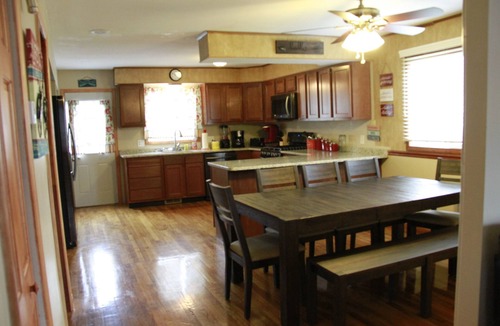 Anchorville House | Lake St.Clair Canal Home nw/Pontoon/Jet Ski'snPerfect for Families/Fishermen