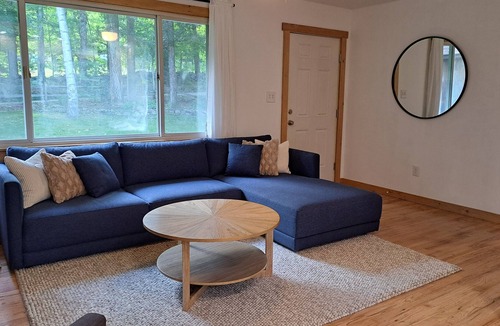 Sunapee House | Lake Sunapee Hilltop House