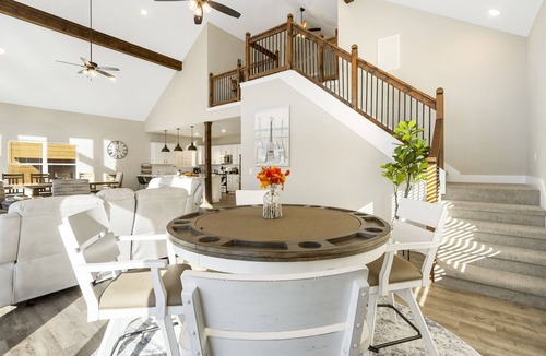 Kimberling City House | Lake & Sunset Views, Arcade, Shuffleboard & Community Amenities with Free Tickets