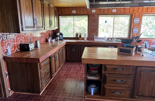 Shuniah House | Lake Superior Beachfront Guesthouse