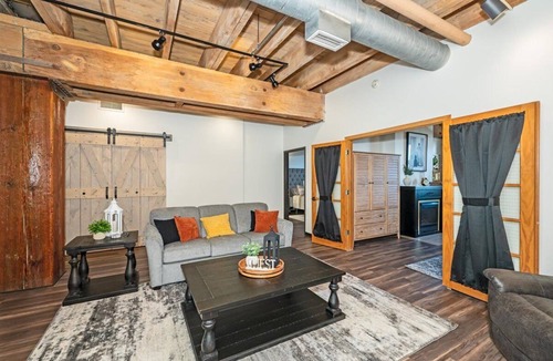 Canal Park Apartment | Lake Superior Loft - Sleeps 10, Heart of Canal Park, Lake Superior View