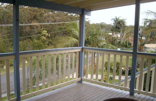 Lake Tabourie House | Lake Tabourie Duck on Inn