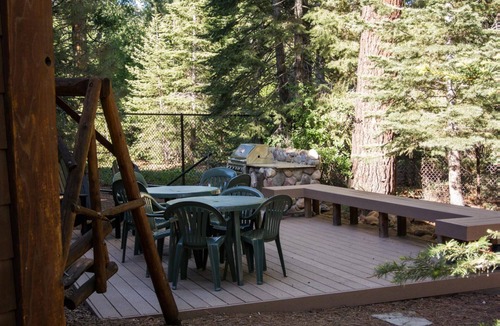 Kings Beach Cabin | Lake Tahoe cabin near North Shore & Brockway Golf Course