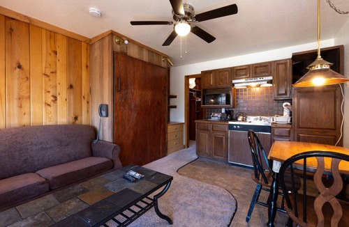 Tahoe Vista Hotel | Lake Tahoe/Studio w/Kitchenette, Outdoor Pool, Beach, Free Parking!