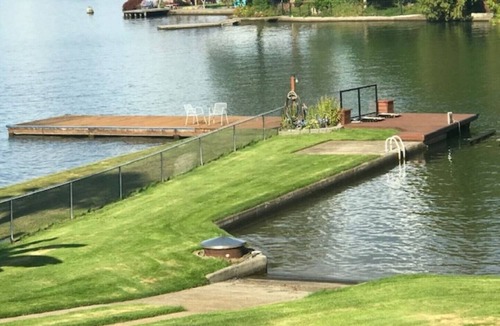 Bonney Lake House | Lake Tapps! LAKE FRONT Available for Booking