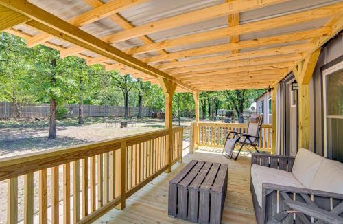 Wills Point House | Lake Tawakoni Basecamp: Covered Patio + Fire Pit!