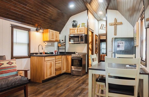 Mead Cabin | Lake Texoma cabin - The Hacienda