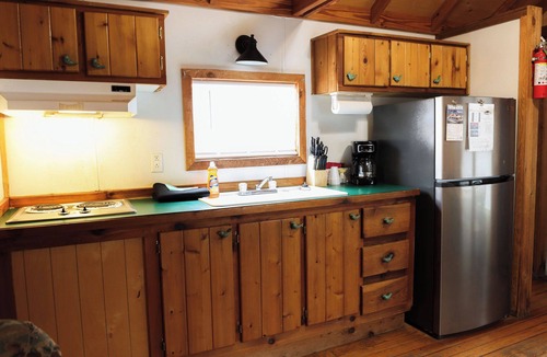 Mead Cabin | Lake Texoma Cedar Cabin - The Birds Nest