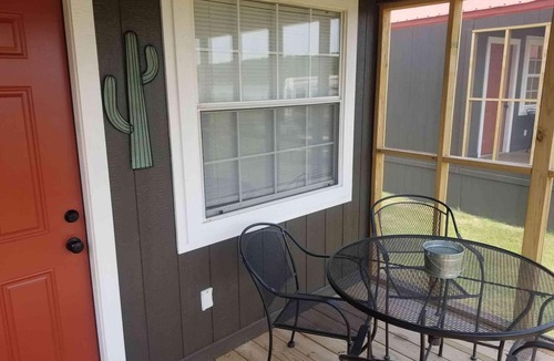 Mead Cabin | Lake Texoma Lakefront Cabin - South of the Border