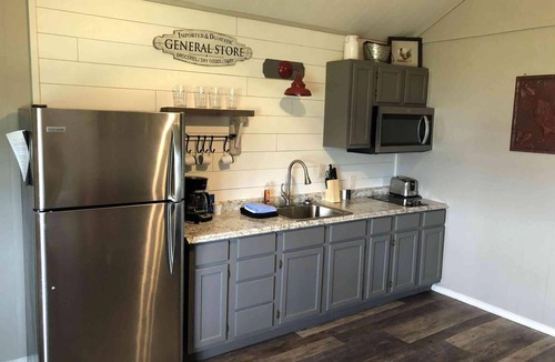 Mead Cabin | Lake Texoma Lakefront Cabin - Sunset Cove