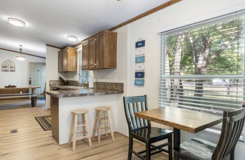 Kingston House | Lake Texoma Retreat Sleeps 9 Fire Pit 2mi to Marina