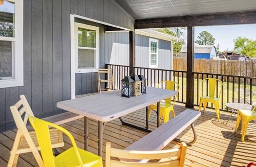 Gordonville House | Lake Texoma Retreat RV/Boat Parking
