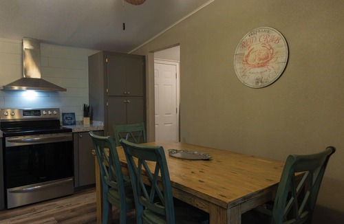 Mead House | Lake Texoma Vacation Home Dockside Cabin