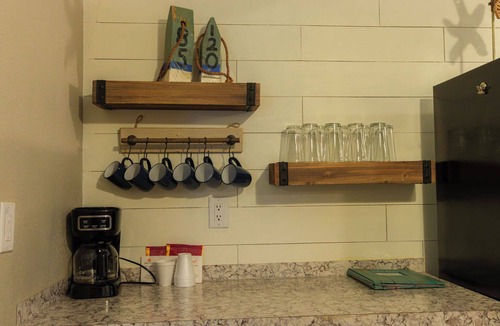 Mead House | Lake Texoma Vacation Home Dockside Cabin