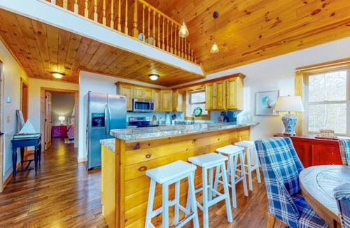 New Tazewell House | Lake Therapy Hideaway on Norris Lake