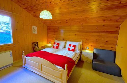 Beatenberg Apartment | Lake Thun Alps Scenic Views and Concierge by SwissHut