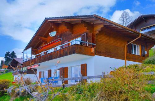 Aeschlen ob Gunten Apartment | Lake Thun Alps Scenic Views and Concierge by SwissHut