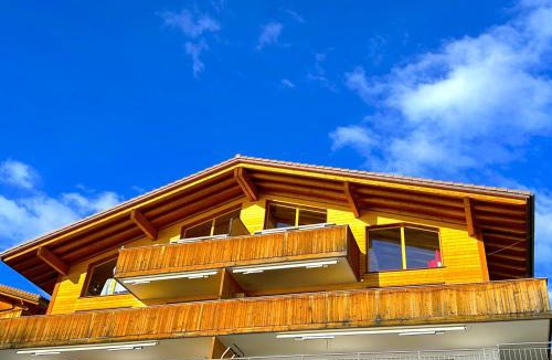 Aeschlen ob Gunten Apartment | Lake Thun Alps Scenic Views and Concierge by SwissHut