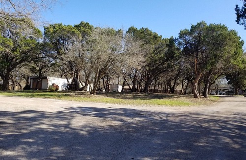 Clifton House | Lake Time the place to be on Lake Whitney !
