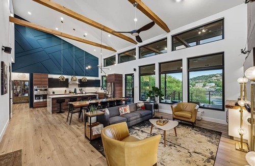 Briarcliff House | Lake Travis Birdhouse | Private Dock+Spa