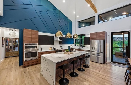 Briarcliff House | Lake Travis Birdhouse | Private Dock+Spa