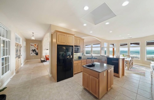 Lago Vista House | Lake Travis Chic with MILES of views and Awesome amenities