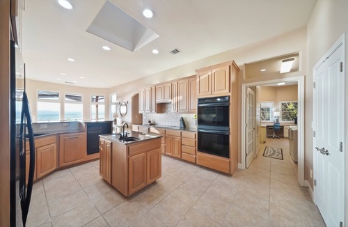 Lago Vista House | Lake Travis Chic with MILES of views and Awesome amenities