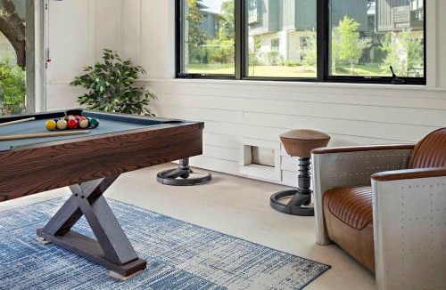 Spicewood House | Lake Travis Getaway - Pickleball - Grill - Firepit