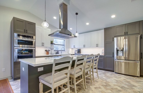 Highland Lake Estates House | Lake Travis Home w/Dock & Game Room! Group Escape